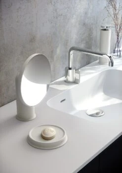 COSMIC Geyser Stand-Kosmetikspiegel