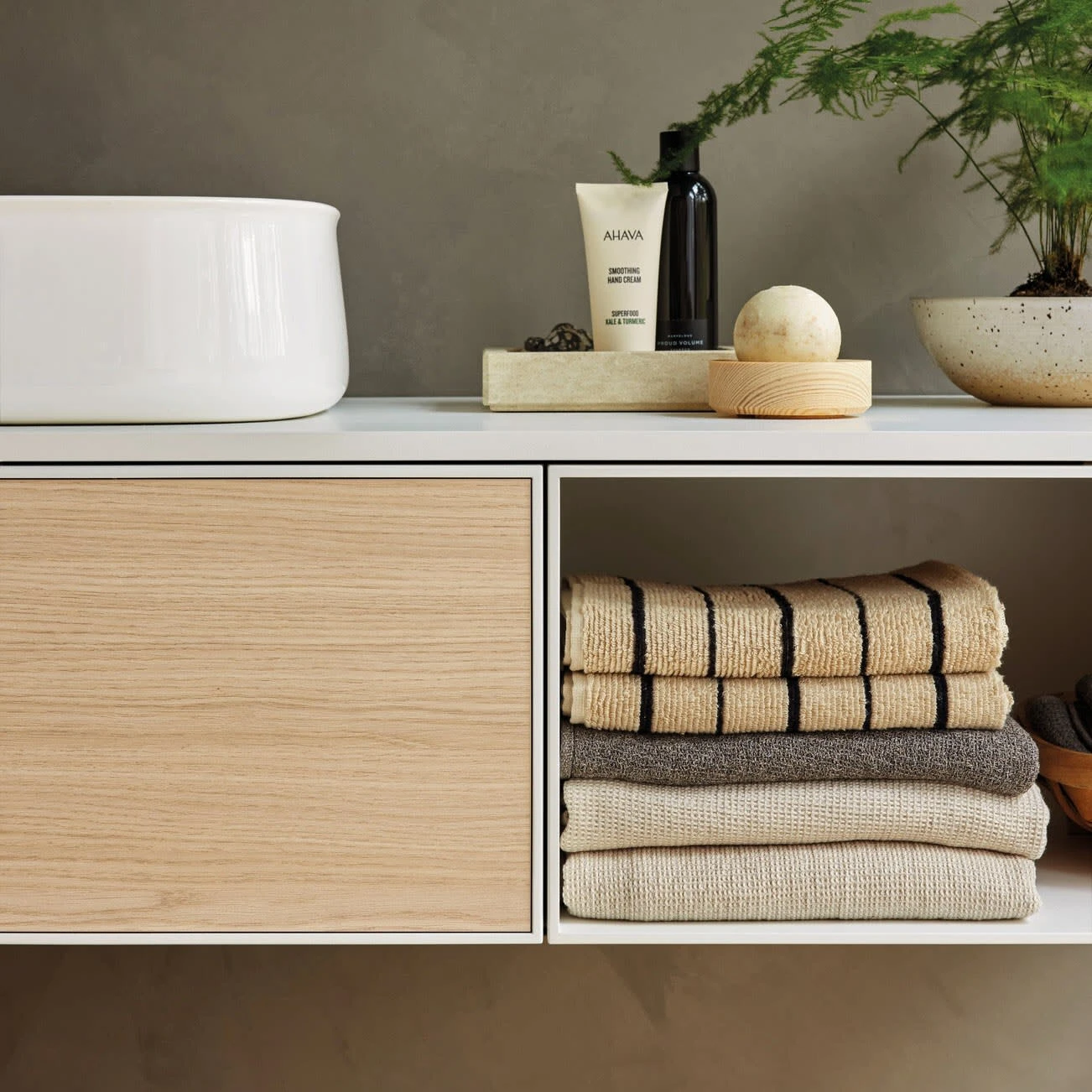 Duravit Zencha Konsolenwaschtischunterbau Mit Ausschnitt Links 130 X 44,2 Cm, 4 Auszüge, Mit Zusatzmodul "J" 10 Duravit Zencha Konsolenwaschtischunterbau Mit Ausschnitt Links 130 X 44,2 Cm, 4 Auszüge, Mit Zusatzmodul "J" – Bild 8